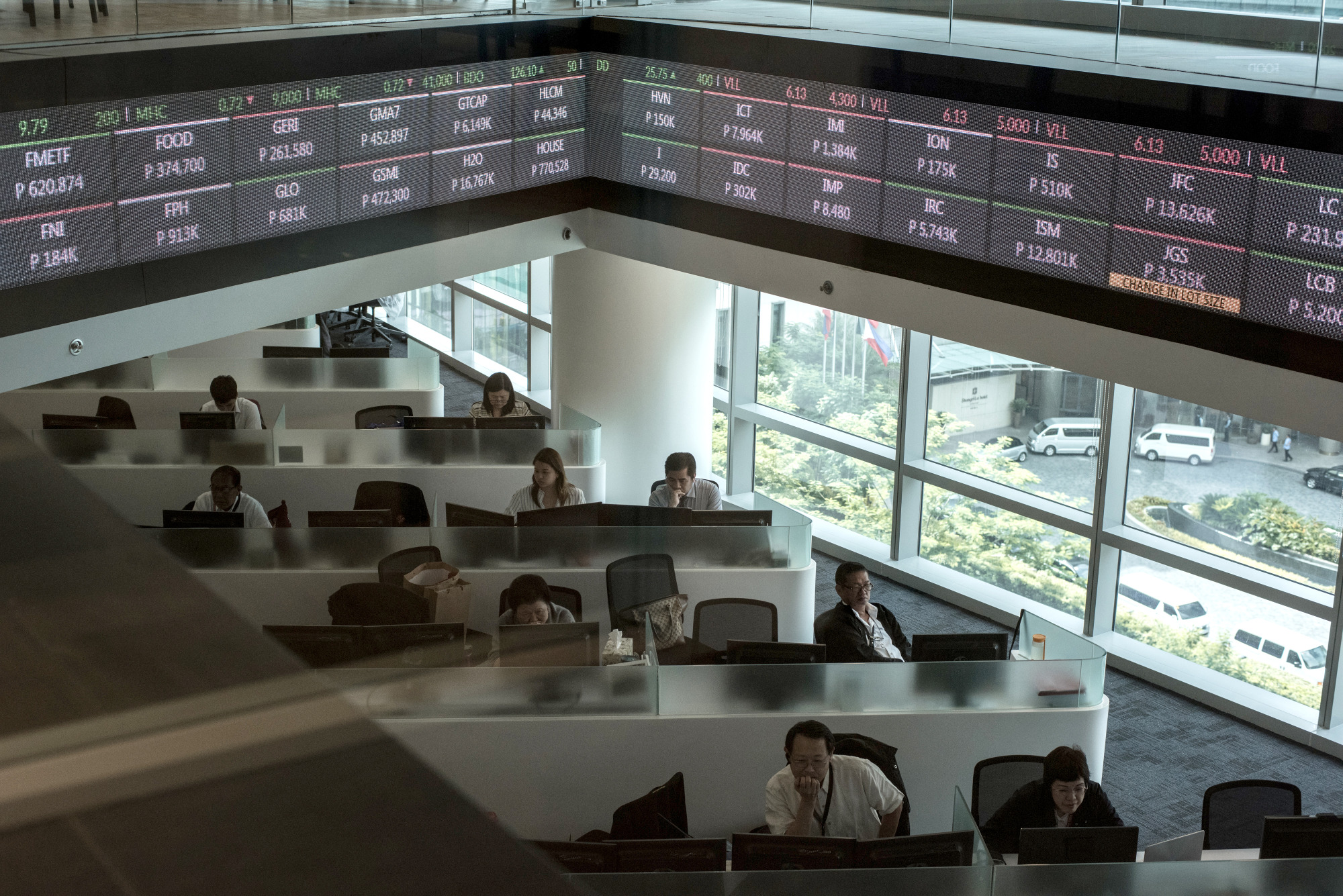 The trading floor of the Philippine Stock Exchange in Bonifacio Global City (BGC), Metro Manila, 2018.