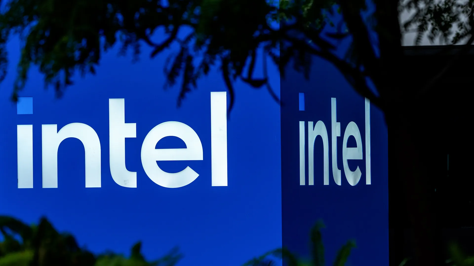 Intel Joins Musk's Terafab Chip Project