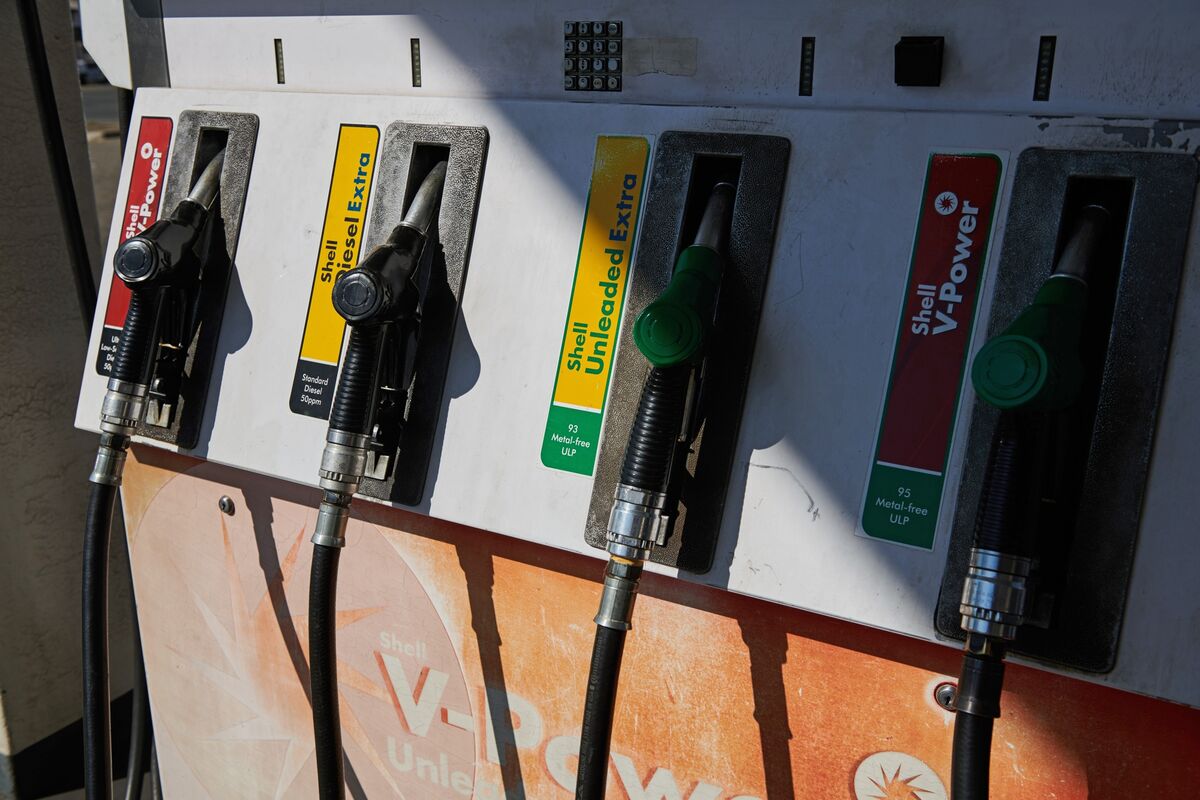 Abu Dhabi’s Adnoc to Buy Shell’s South Africa Fuel Stations