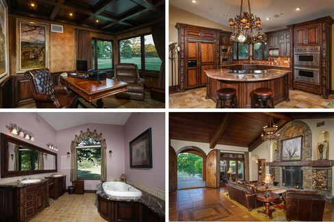 Interior views of the house.