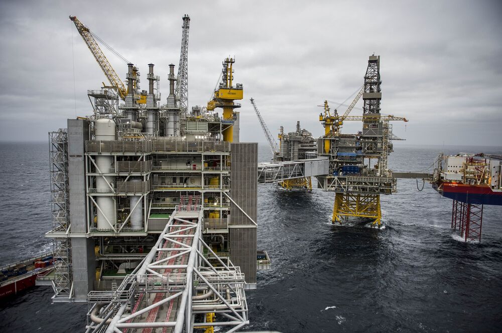 Platformy przetwarzania, wiercenia i produkcji znajdują się na polu naftowym Johan Sverdup u wybrzeży Norwegii.