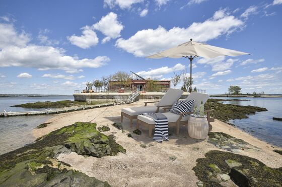 For $13 Million, Two Private Islands 30 Minutes by Boat From Manhattan