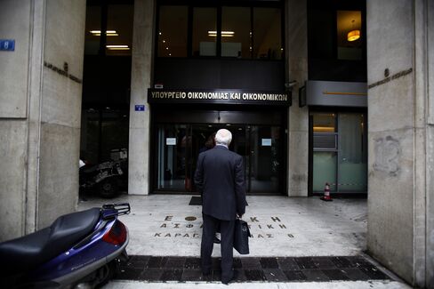 Greek Debt-Swap Talks Resume