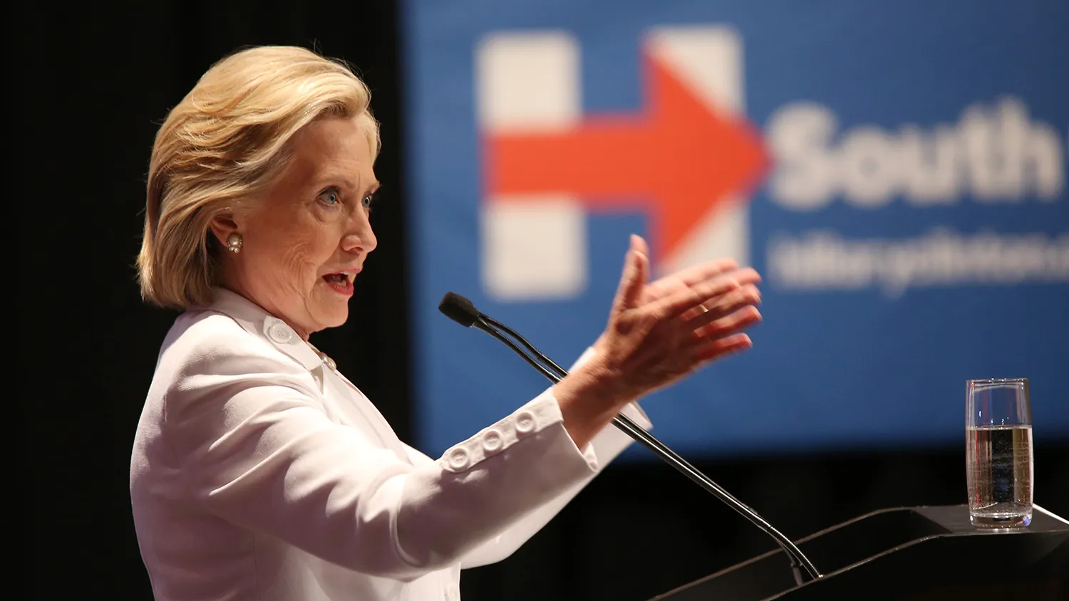 Former Secretary of State and Democratic presidential candidate Hillary Clinton addresses supporters at Trident Tech on June 17, 2015 in North Charleston, South Carolina.
