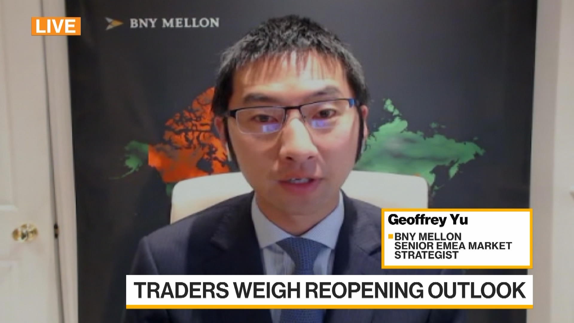 BNY Strategist Highlights K-Shaped Economy Risk, Client Shift From Consumer Stocks