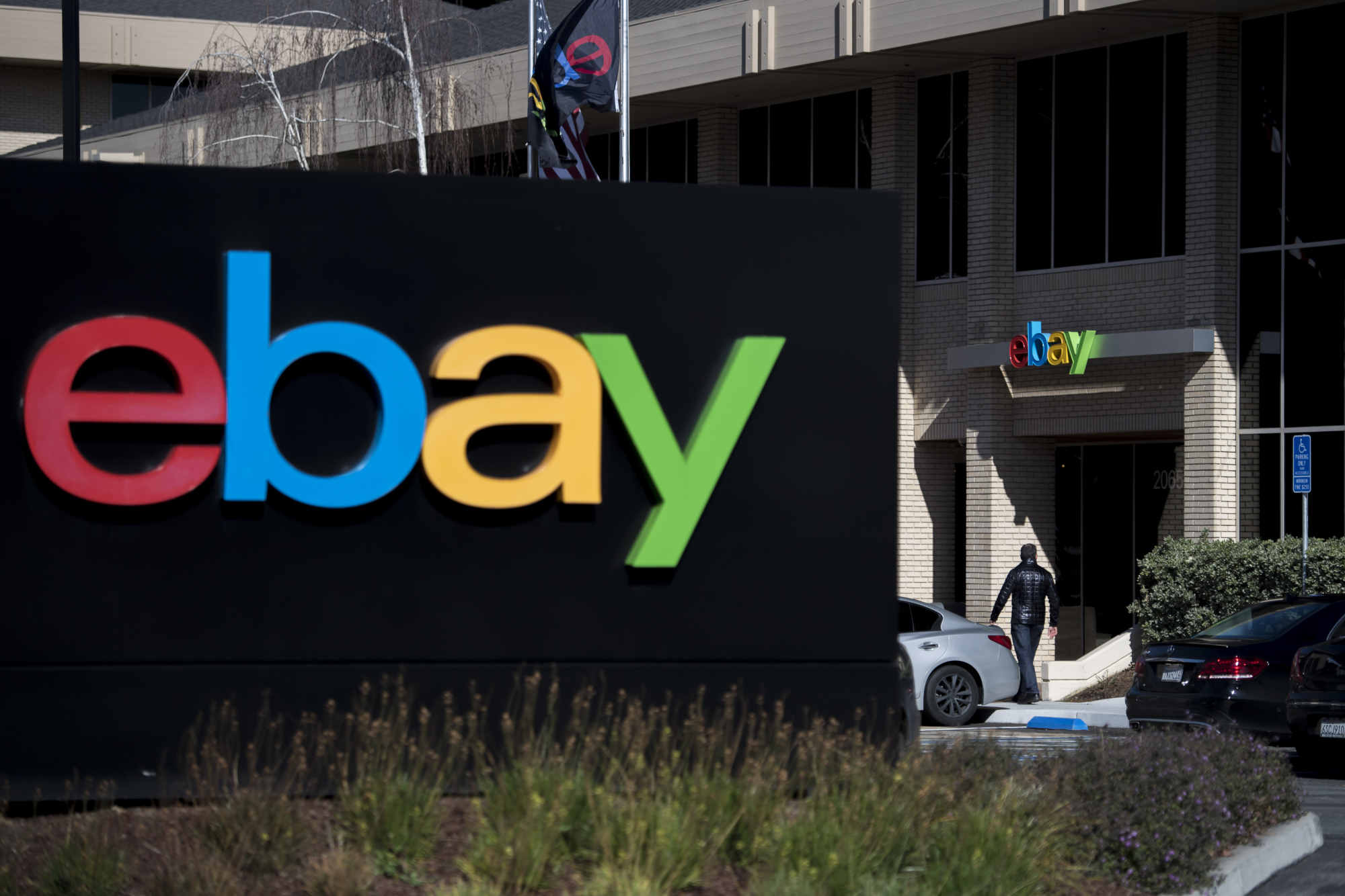EBay Cuts ‘Low SingleDigit Percentage’ of Global Workforce Bloomberg