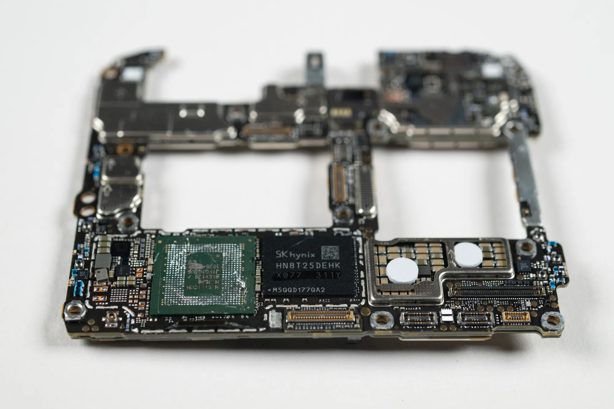 SK Hynix Investigating Use of Its Chips in New Huawei Phone SK Hynix Investigating Use of Its Chips in New Huawei Phone