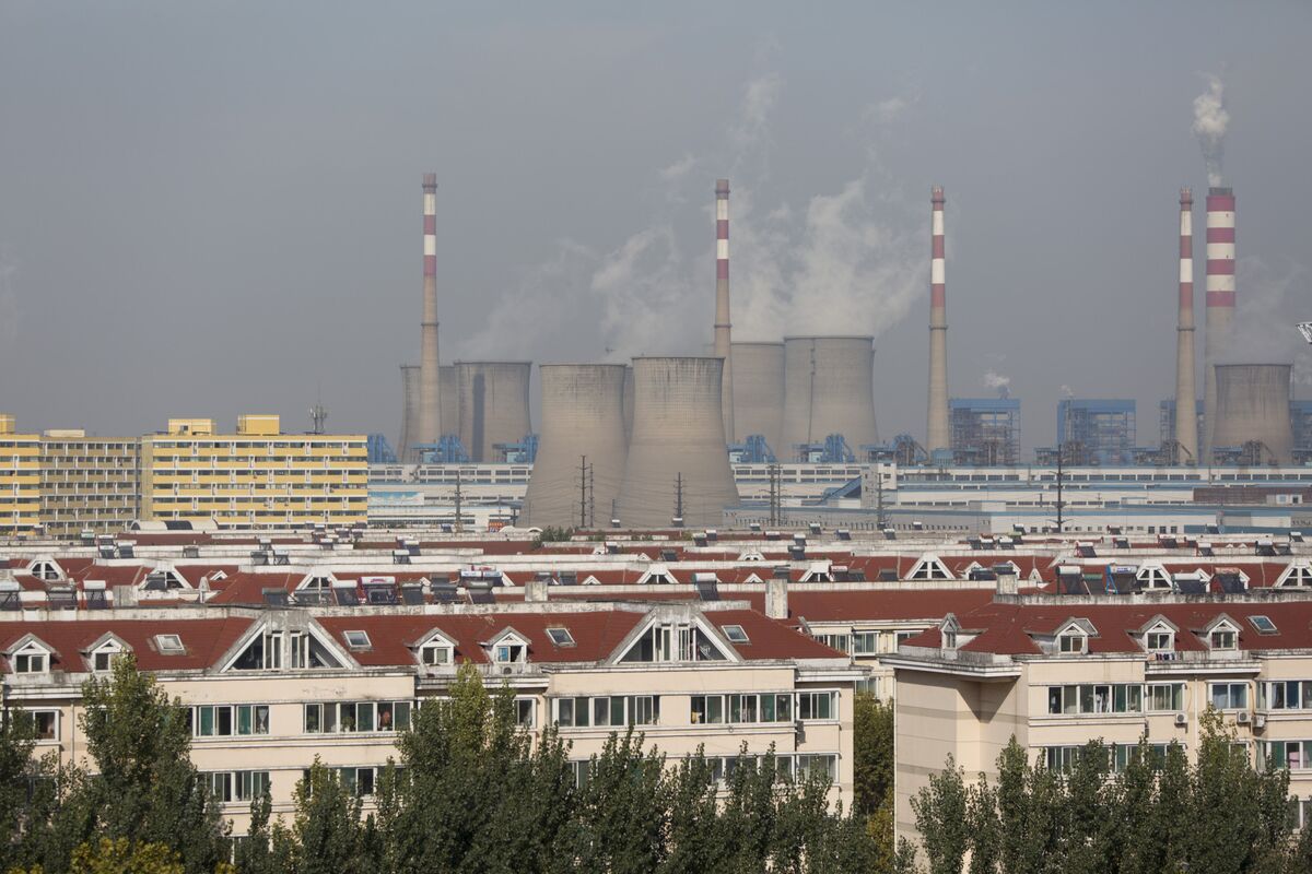 Designer of China Carbon Market Sees Expansion Being Delayed - Bloomberg