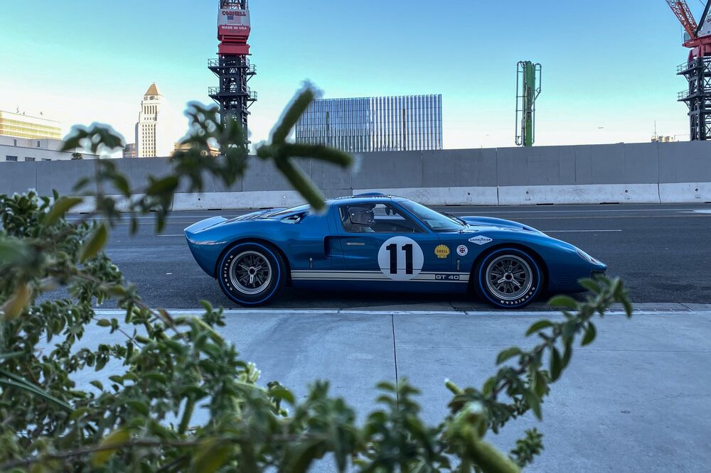 Superformance Ford Gt40 Test Drive The Star Of Ford V Ferrari Bloomberg