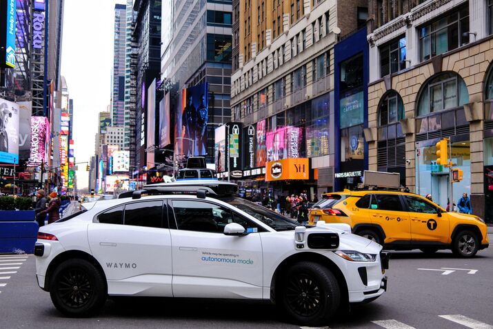 US-ECONOMY-AUTOMOBILE-ELECTRIC-WAYMO