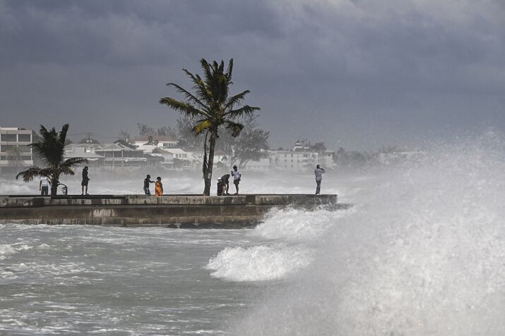TOPSHOT-BARBADOS-CARIBBEAN-WEATHER-HURRICANE-BERYL