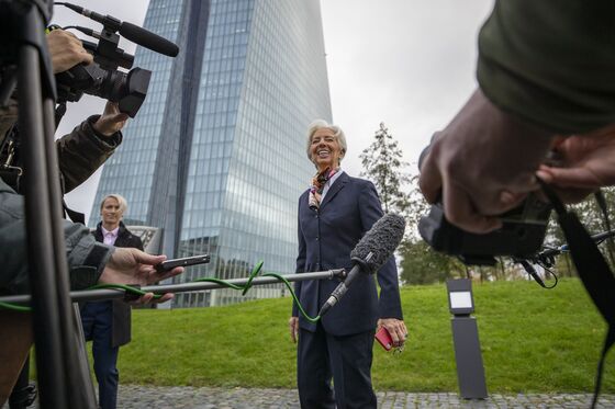 Lagarde Faces Call From Merkel Ally to Reverse ECB Policy Course