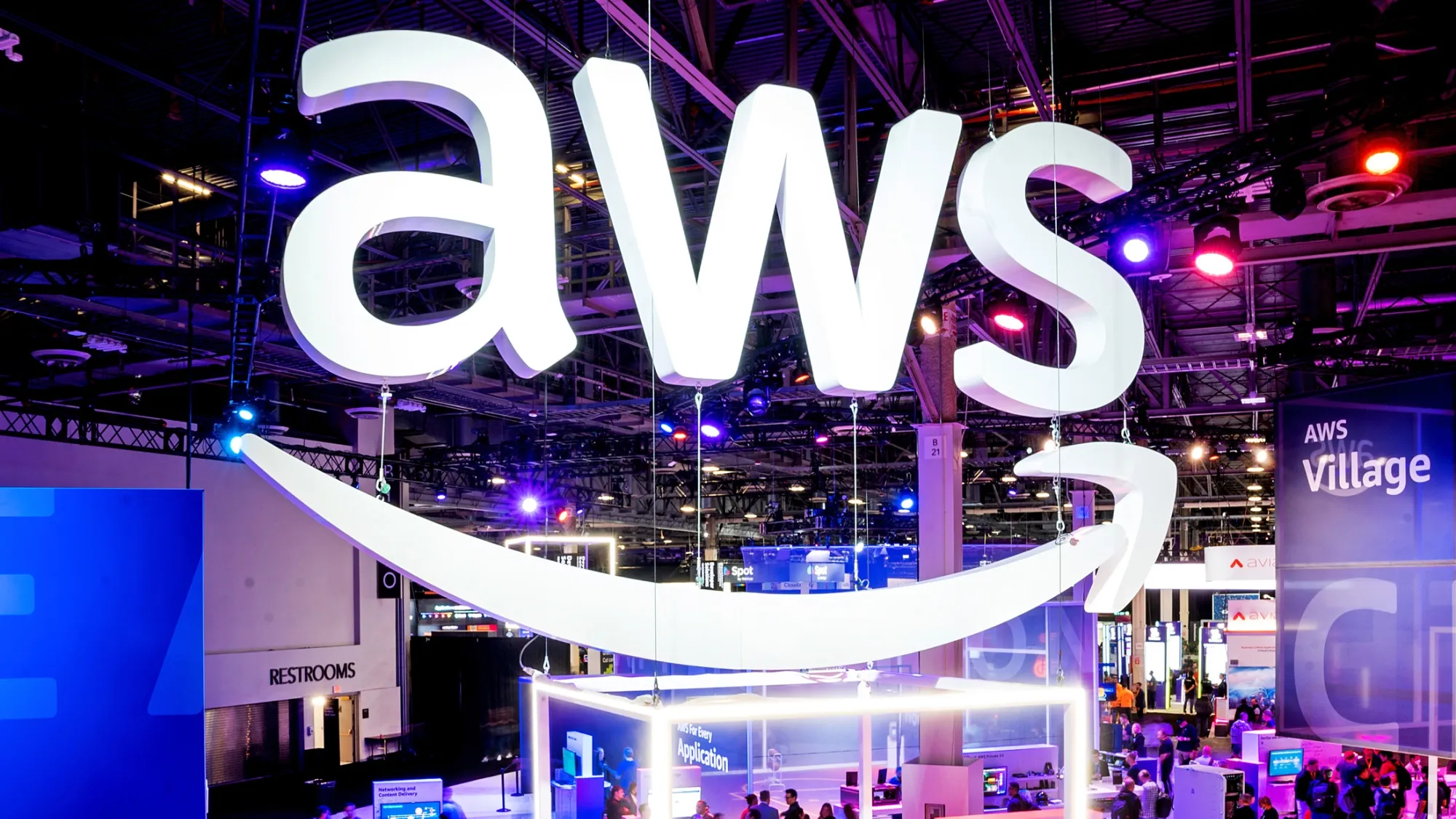 AWS Outage: Amazon Cloud Restored; Hit Snapchat, Roblox, Robinhood -  Bloomberg