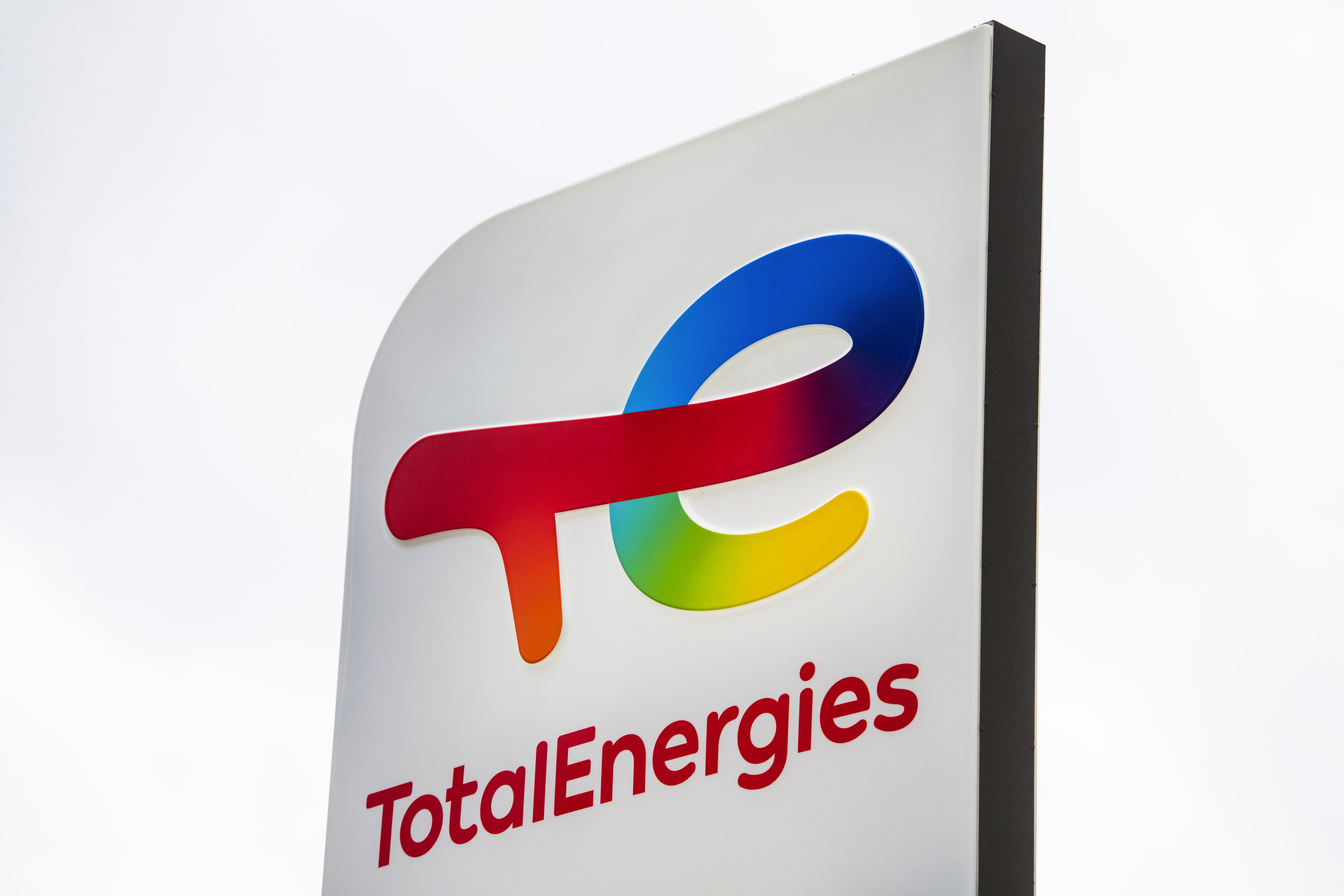 Total Oil Logo Png