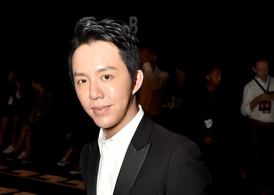 China Arrests Star Pianist With Sex Worker, Warns Celebrities