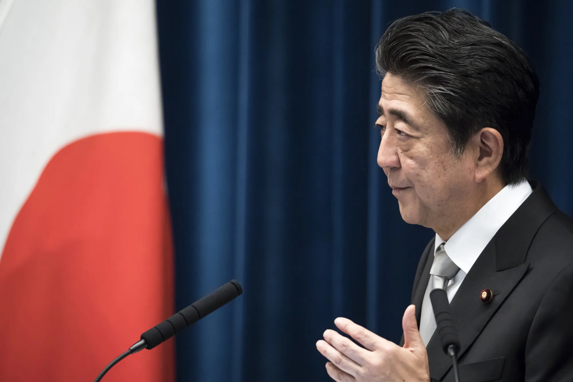 消費増税は政治的「鬼門」、乗り切れば改憲にも道－安倍政権 - Bloomberg