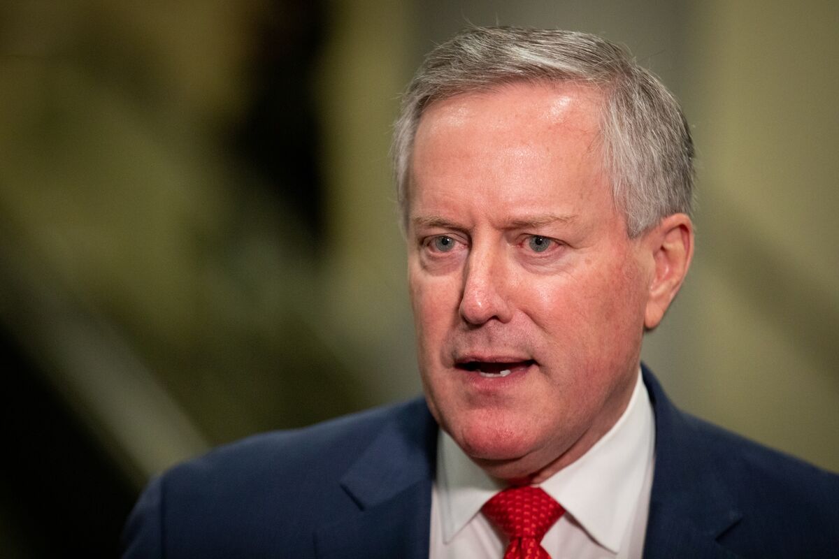 Meadows Enters West Wing After Self-Quarantine Over Coronavirus - Bloomberg