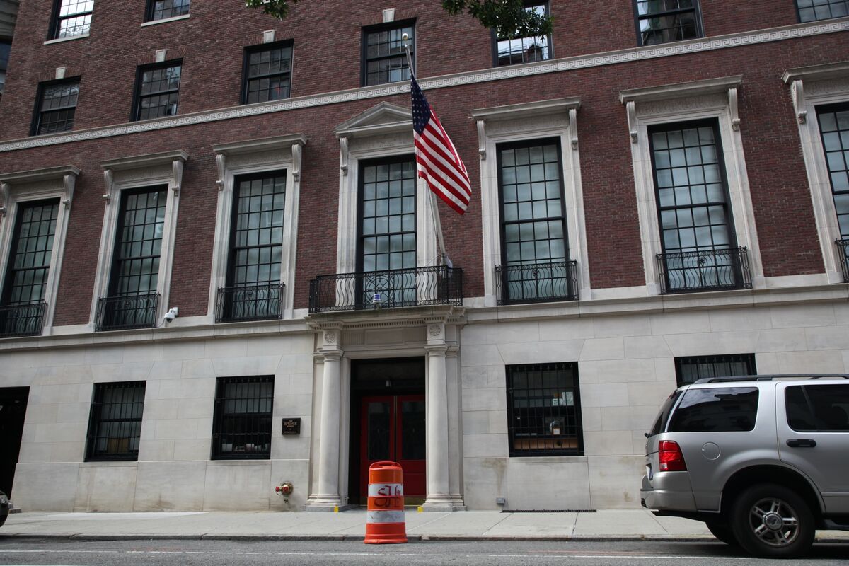 NYC Private School Tuition Spence Raises Fees to 58,820 After