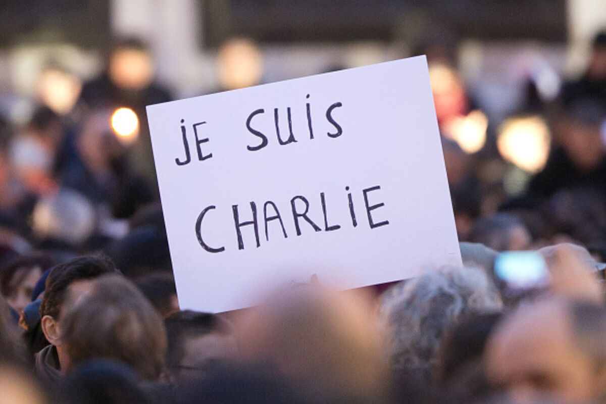 я шарли эбдо. французский шарль. Charlie hebdo. шарли эбдо. париж шарли.