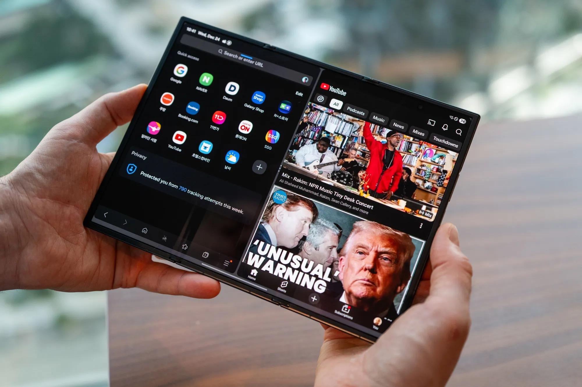 Galaxy Z TriFold Review: Samsung's New Phone Has Price, Usability Issues -  Bloomberg