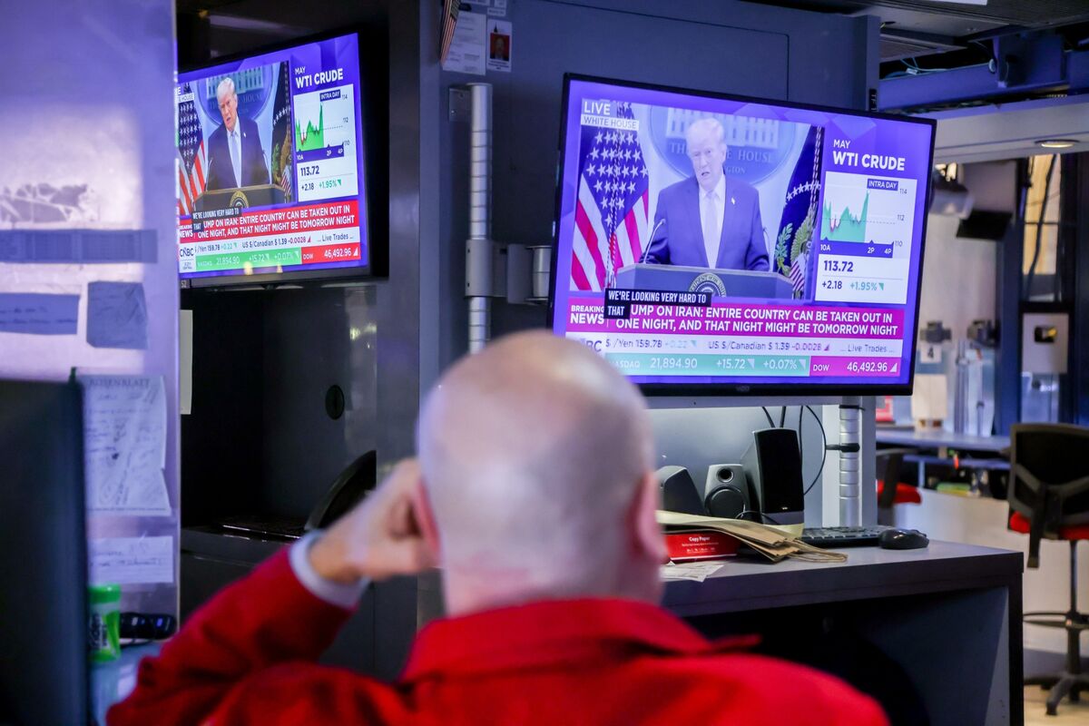 Trumpovy akcie ztrácí na hodnotě. Co se stalo s očekávaným tržním růstem?