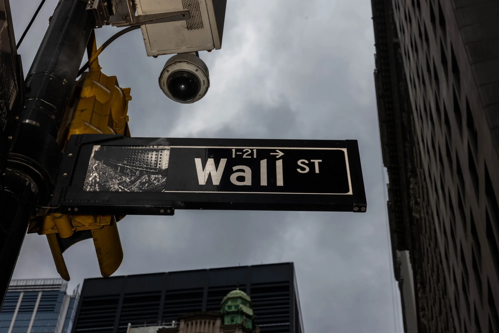 JPMorgan's Big Transfer of Loan Risks Haven't All Left the