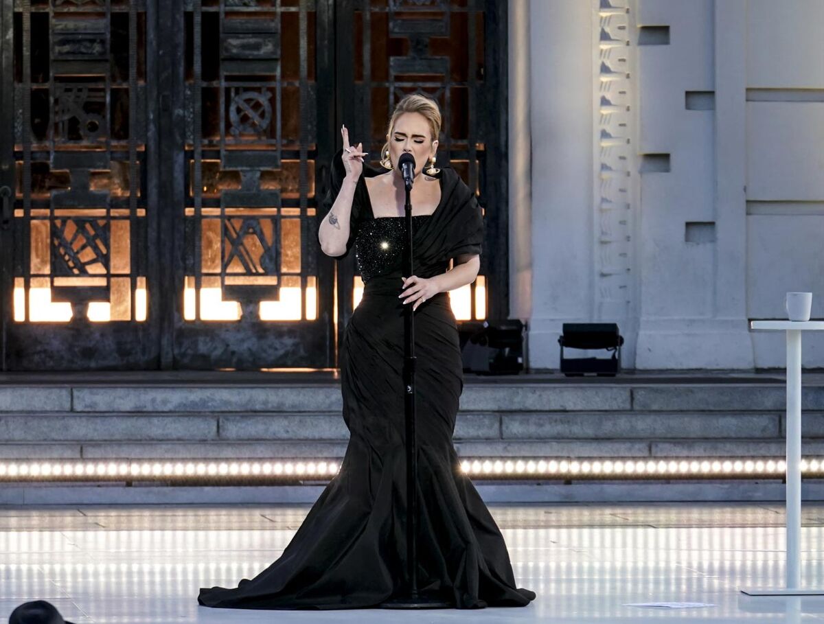 Adele Is The World’s Biggest Pop Star Despite Lagging ‘30’ Album Sales