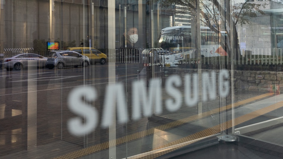 Watch Samsung May Face First Labor Strike - Bloomberg