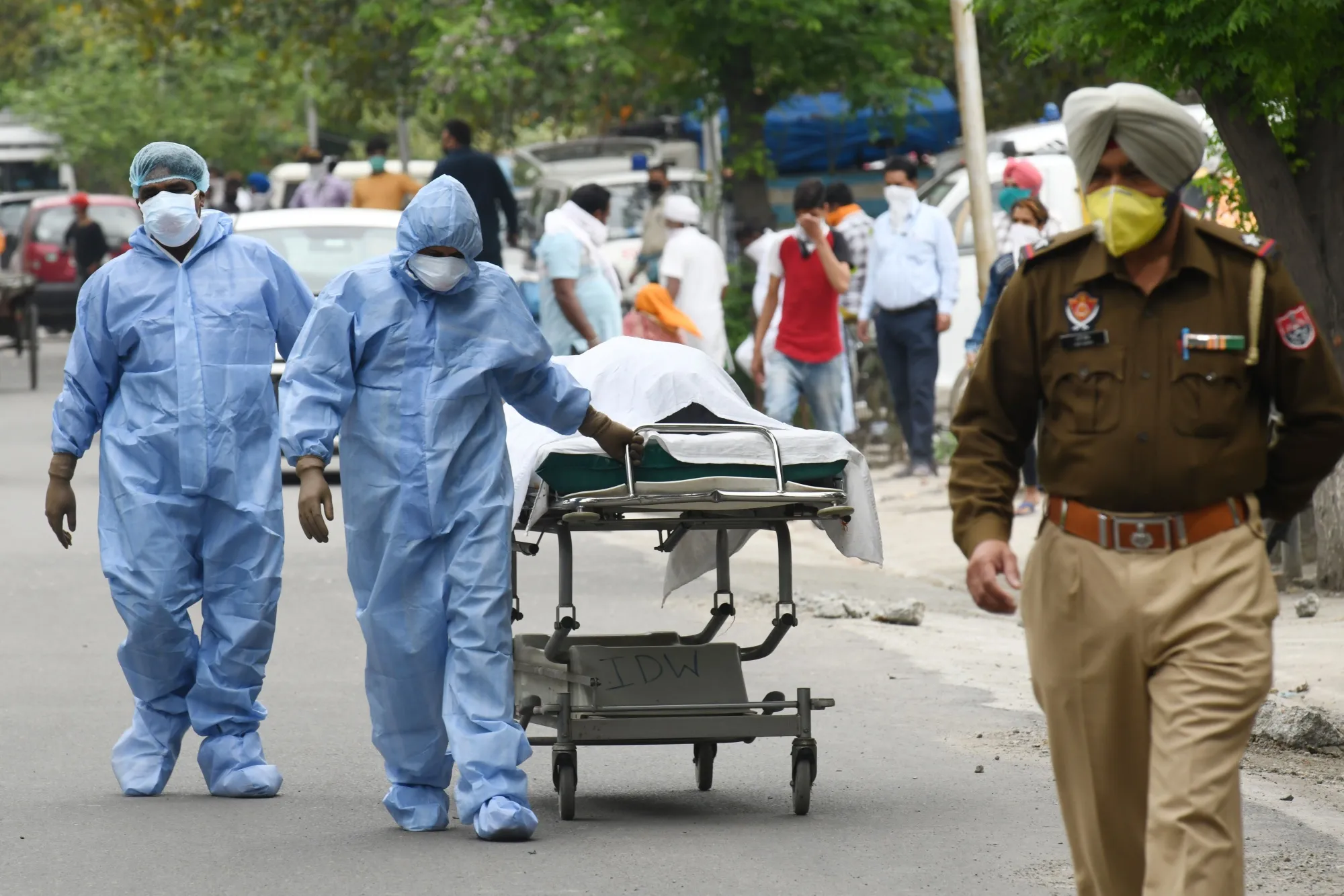 India has only 8.5 hospital beds per 10,000 people.