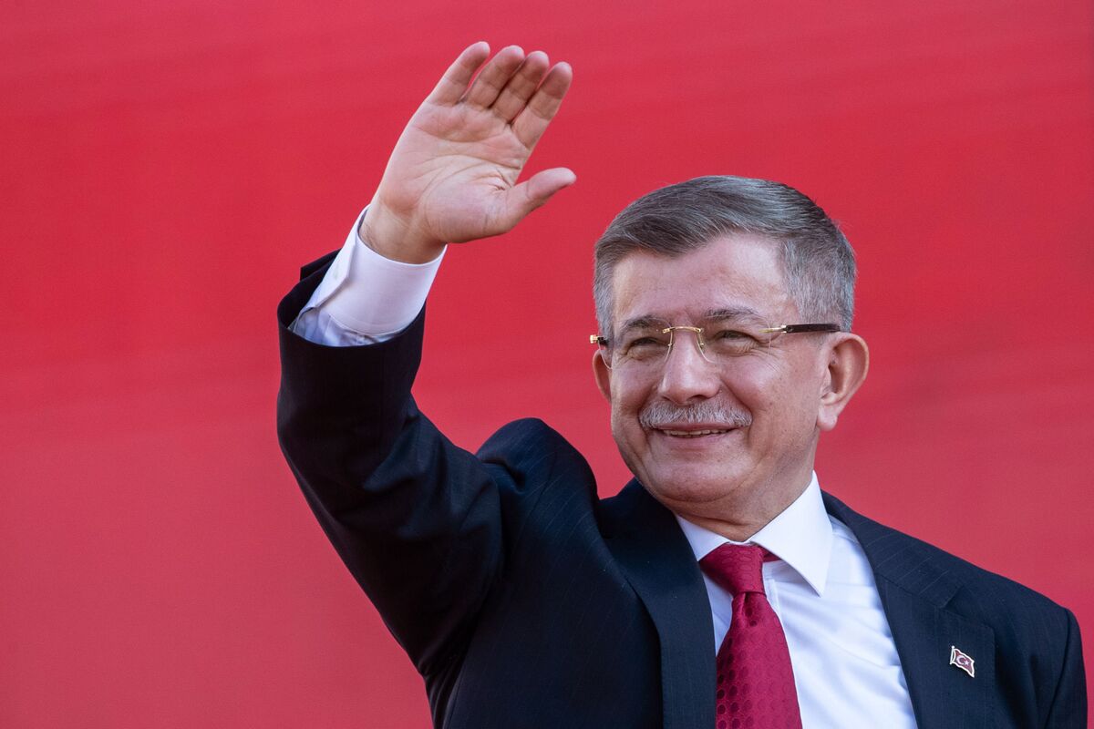 Turkey Launches Investigation into Former Erdogan Ally Davutoglu