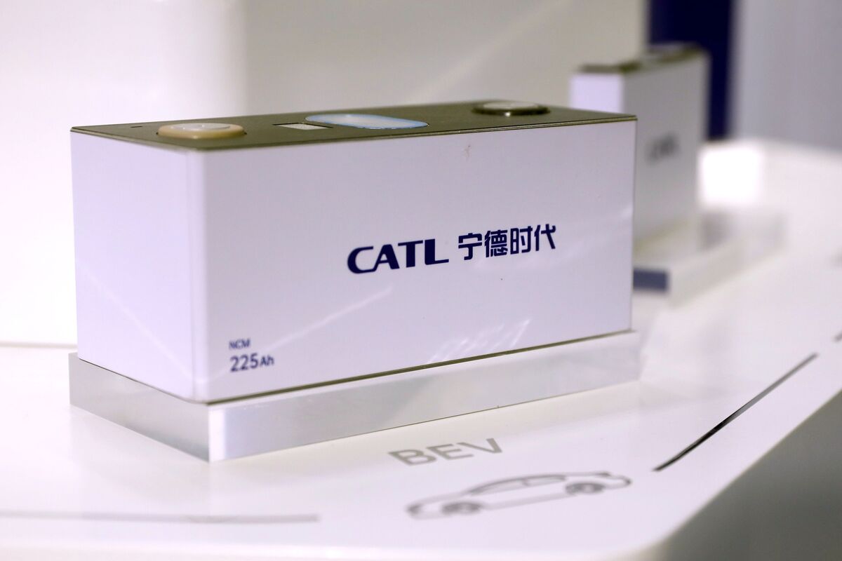 中国EV電池CATLは50億ドルの工場用地検討－テスラ念頭に
