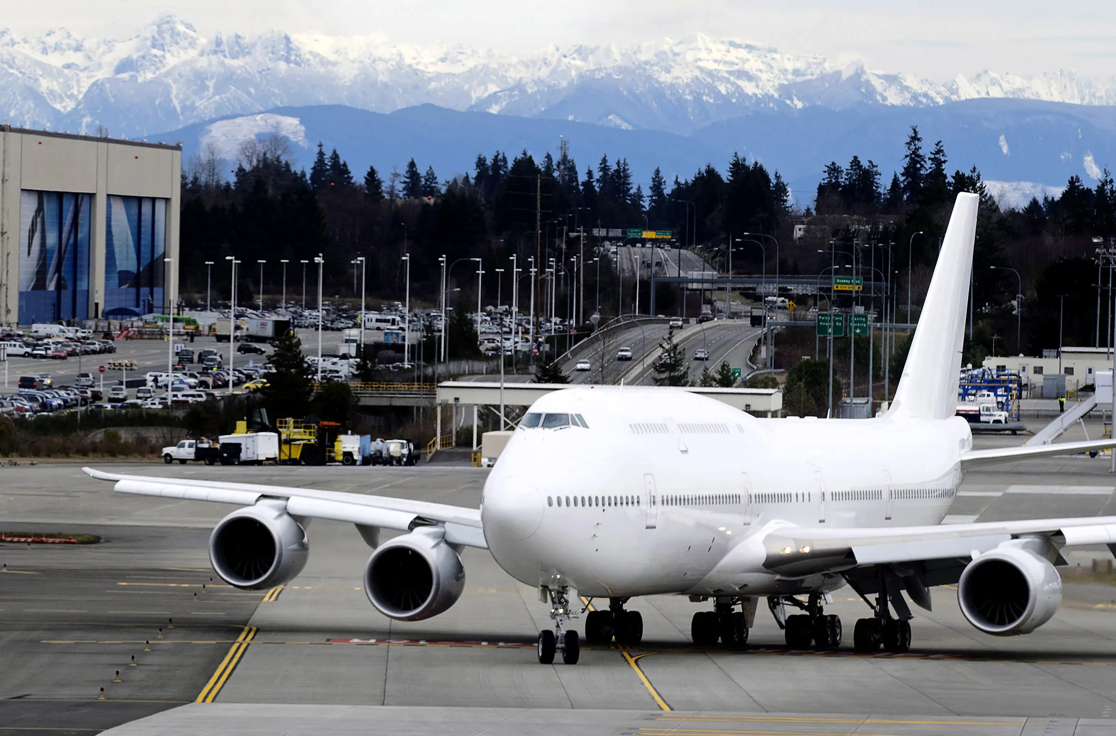 A Boeing 747-8 Intercontinental.
