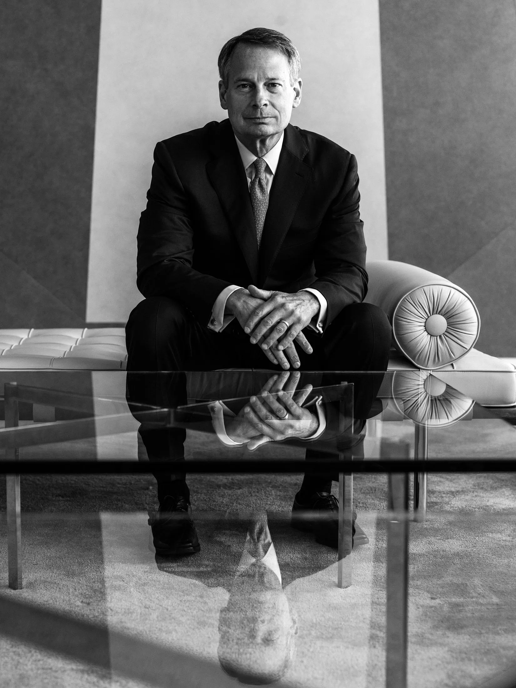 Charles Schwab on His $3.6 Trillion Edge on the Fintechs - Bloomberg