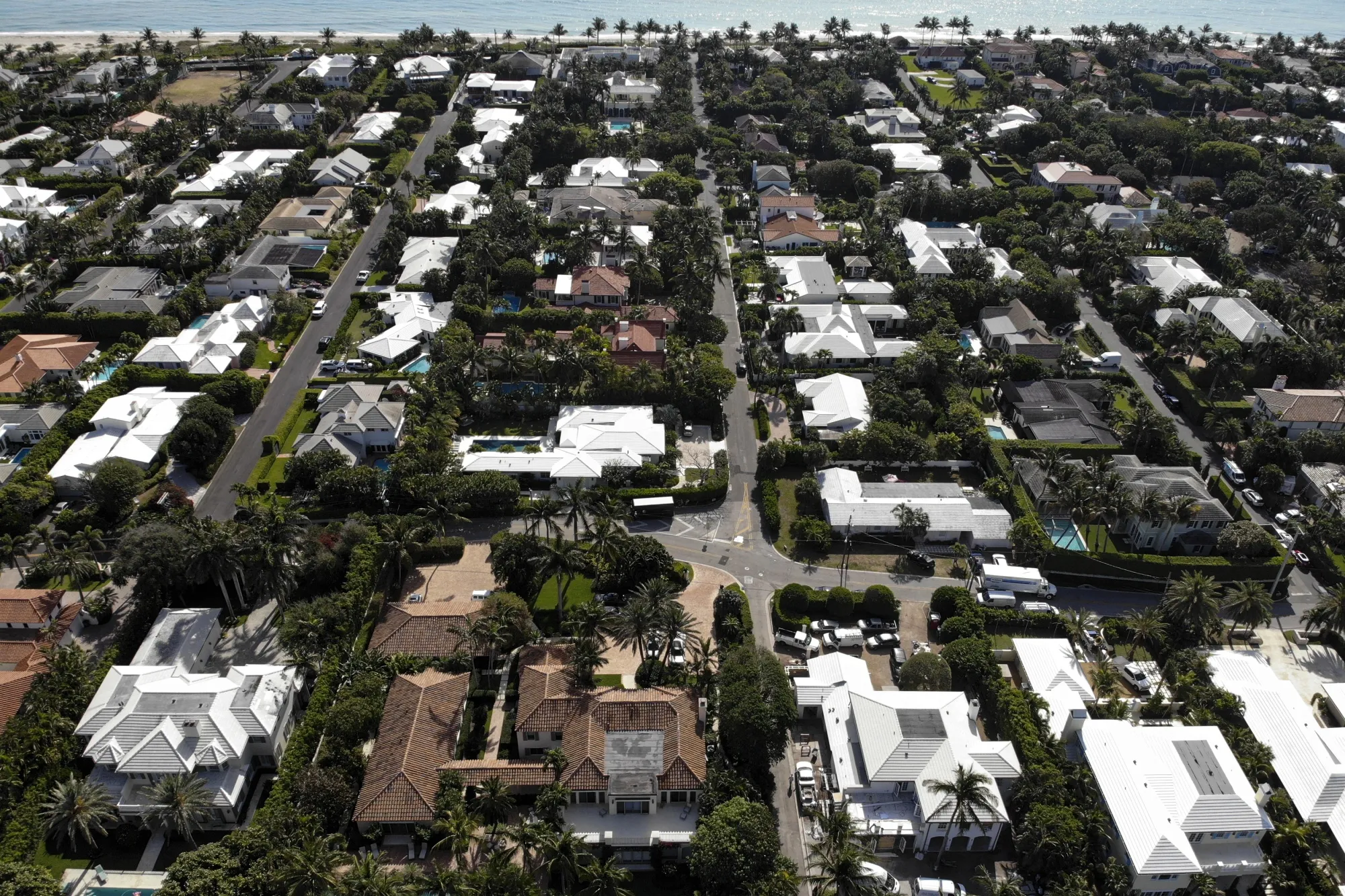 Property insurer bankruptcies have left thousands of Florida homeowners scrambling to get new coverage.&nbsp;
