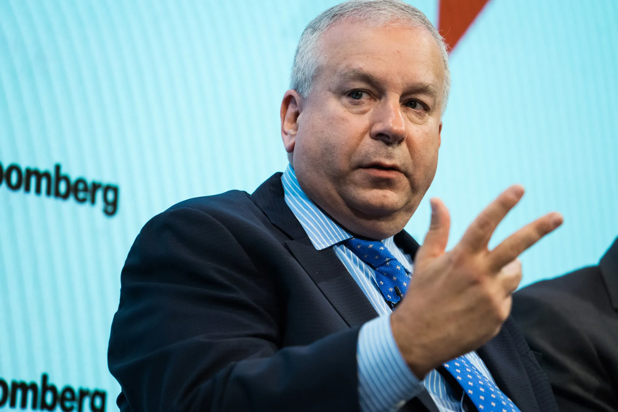 David Roeberg Energy Shares Are ‘Downright Cheap,’ David Rosenberg Says - Bloomberg