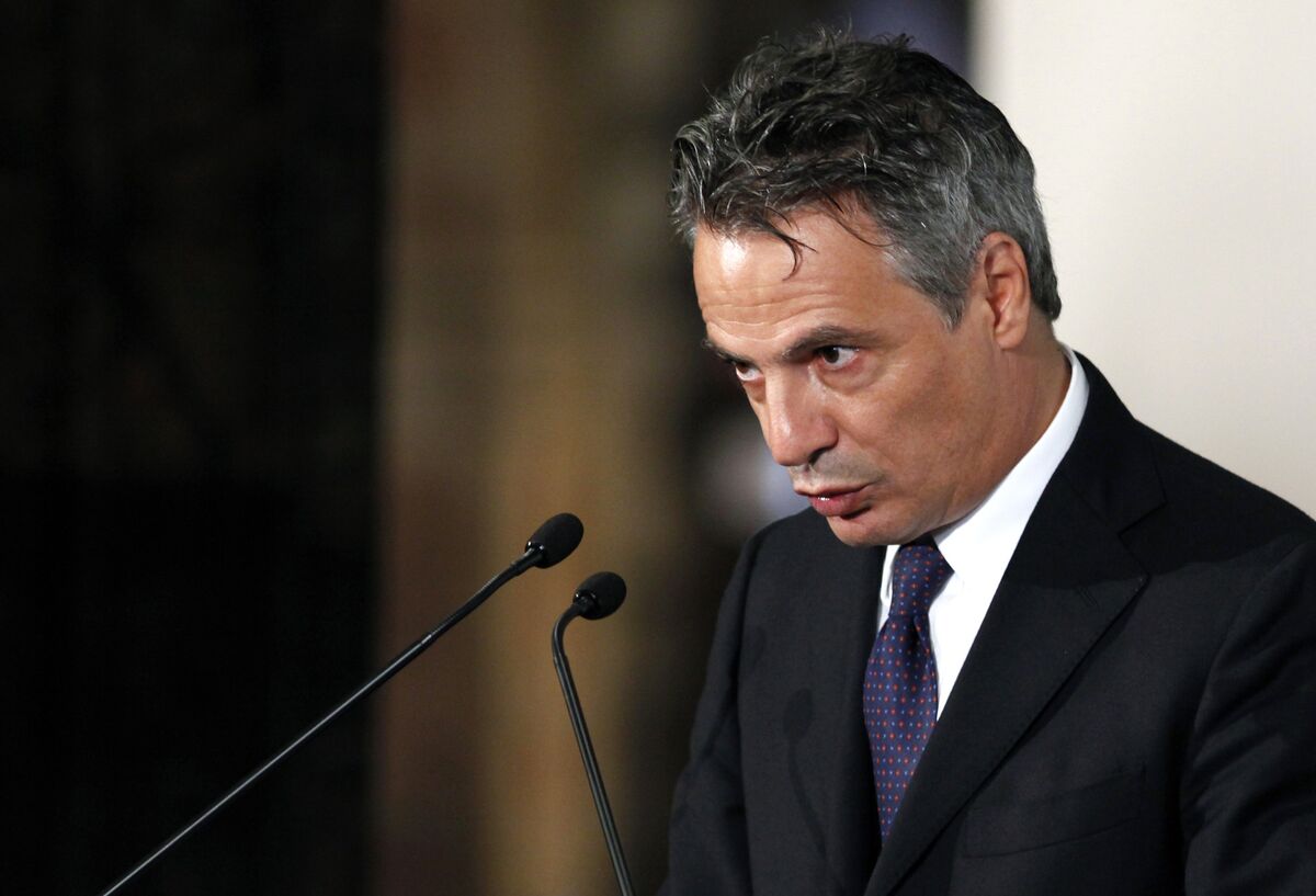 Monte Paschi’s Ex-Chair Linked to Executive’s Death by Inquiry