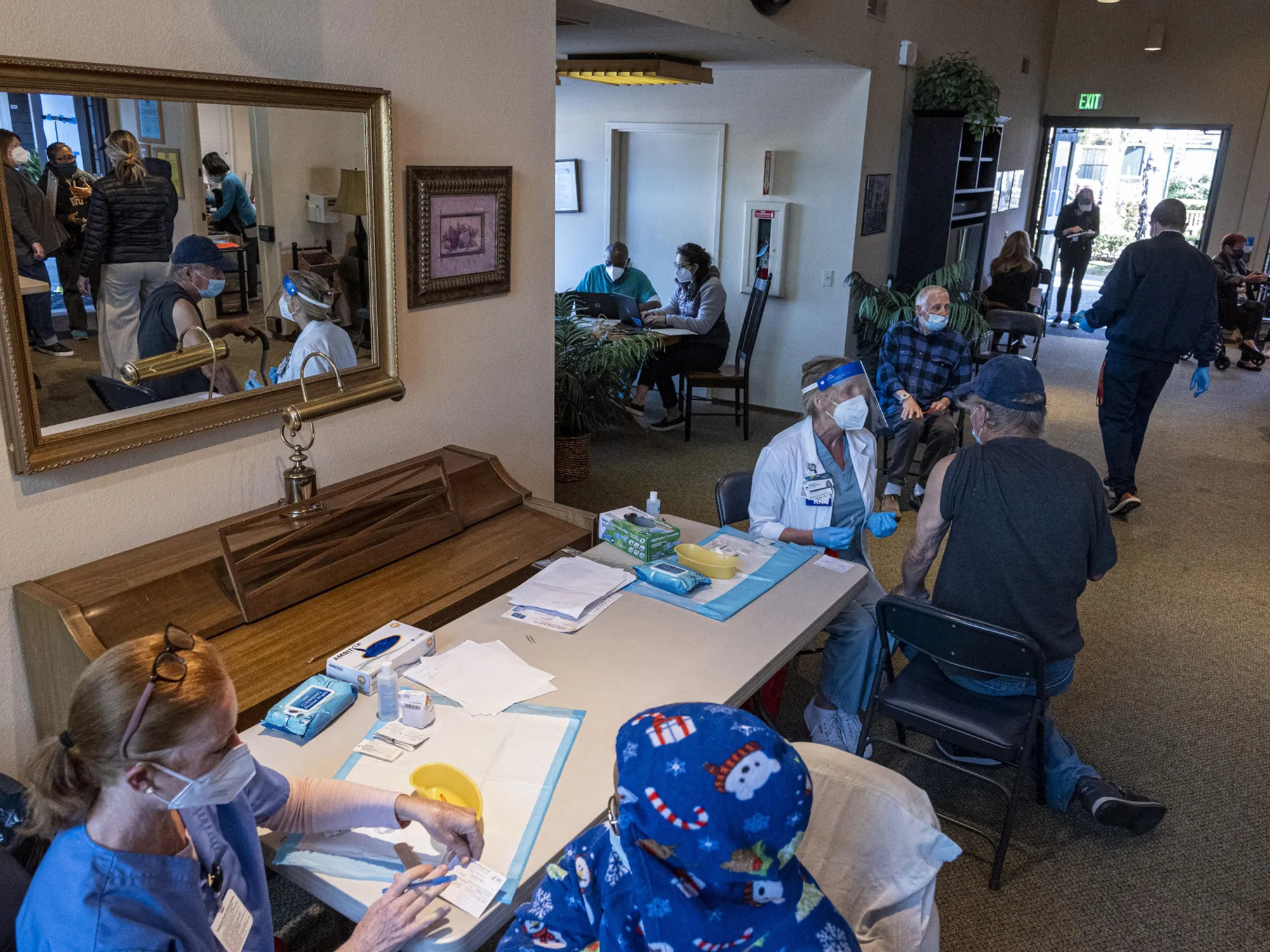Healthcare workers&nbsp;administer doses of the Johnson &amp; Johnson Janssen Covid-19 vaccine&nbsp;in San Rafael, California on April 25.&nbsp;