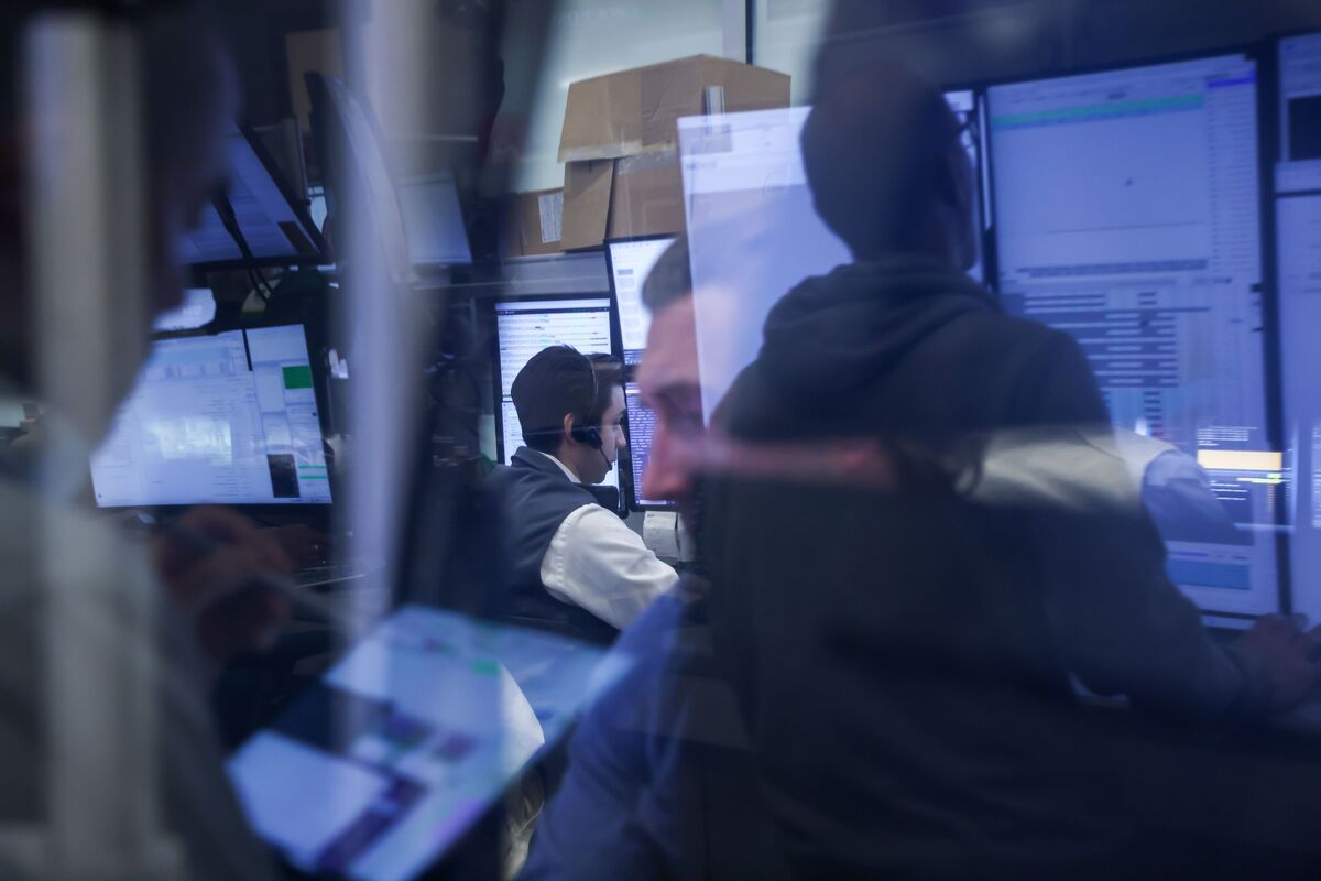 bloomberg.com - Hannah Levitt - JPMorgan's Rohrbaugh Says Stock Market's in 'Sell First' Mode