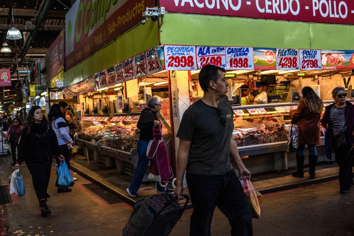 Chile Inflation Undershoots All Forecasts Before Rate Decision