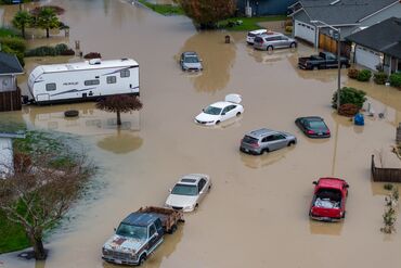 FEMA Can’t Help Until It Handles Its Own Disaster