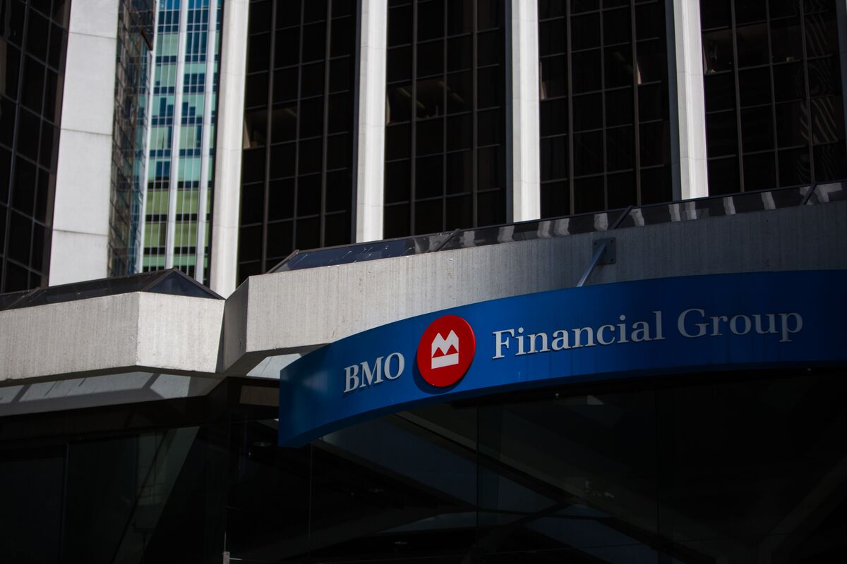 bmo cuts jobs