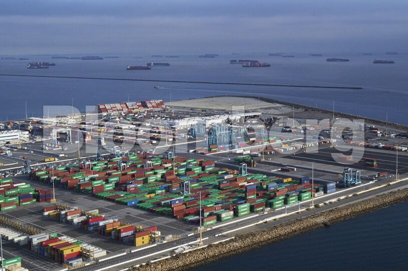 Ports Of Los Angeles And Long Beach Ad Container Glut Eases
