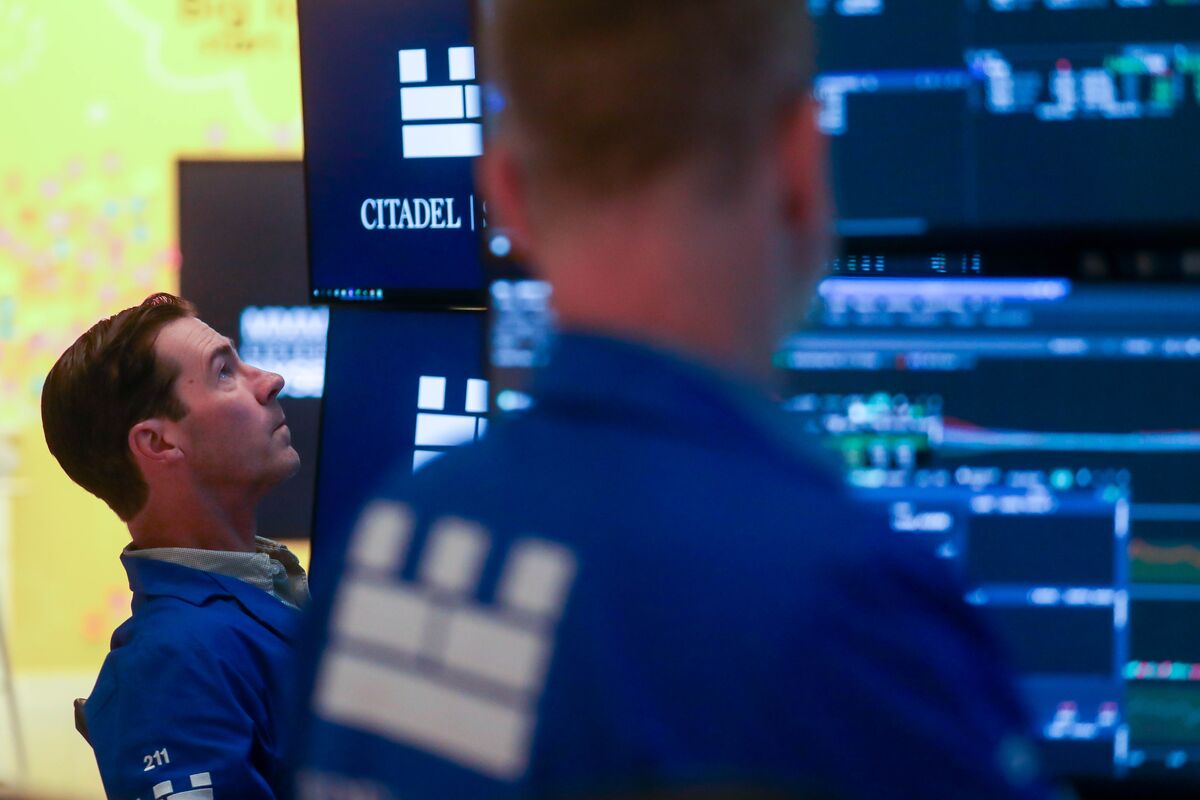 US Stock Futures Up as Strong Earnings, Benign Data Drive Gains