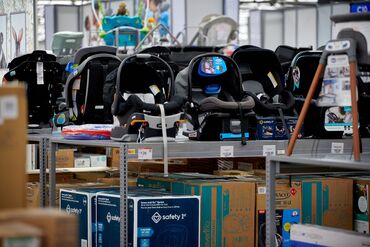 Walmart Is Luring Wealthy Shoppers With Blazers and Duck Breast
