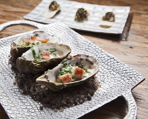 Oysters at Corazón de Tierra.