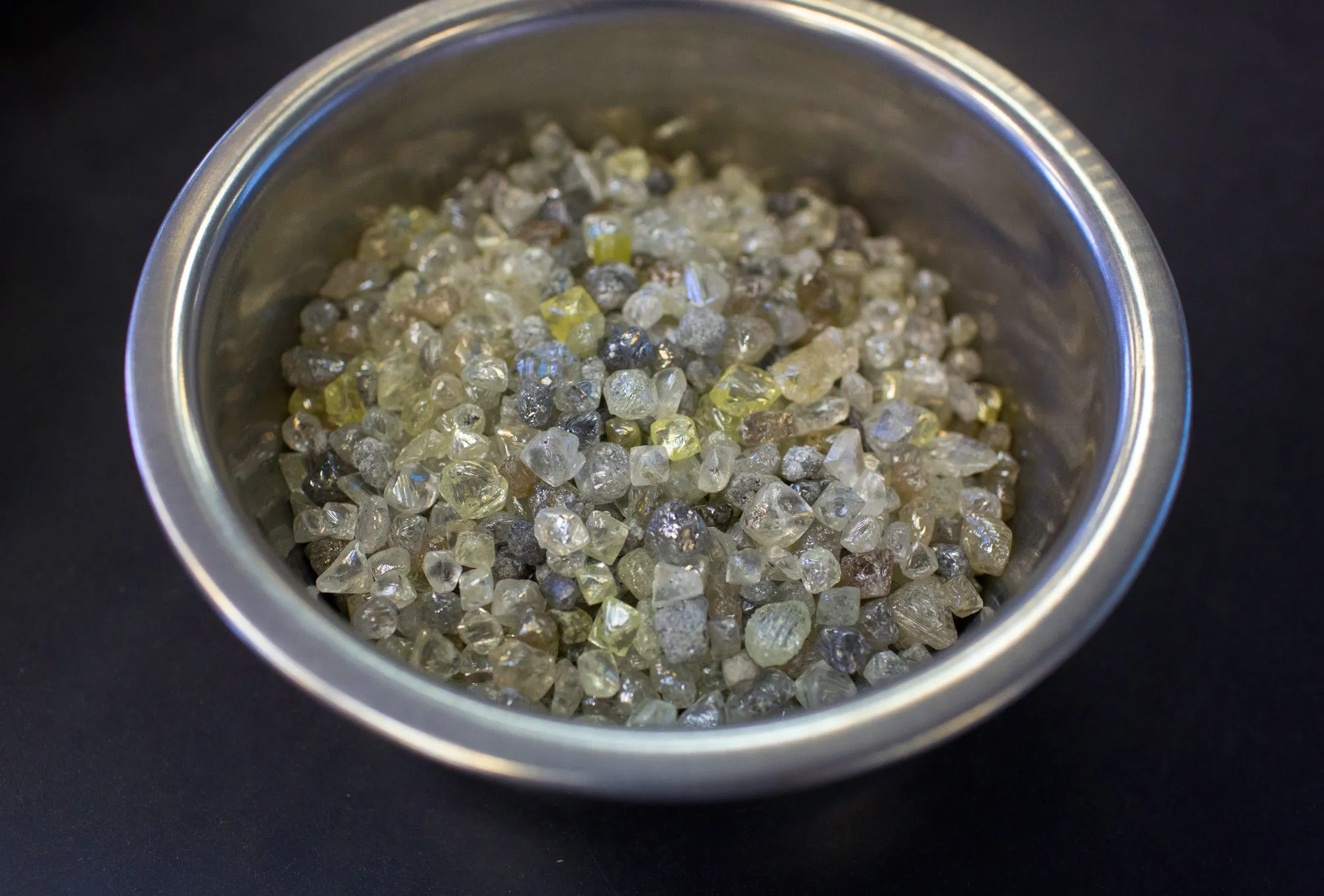 Russian rough diamonds are sorted and evaluated in Moscow.