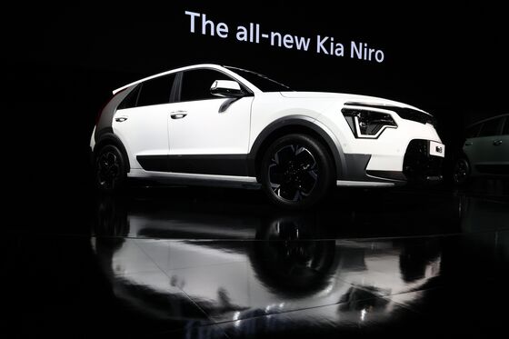 Kia Unveils New Electric Niro SUV Line-Up as EV Race Heats Up