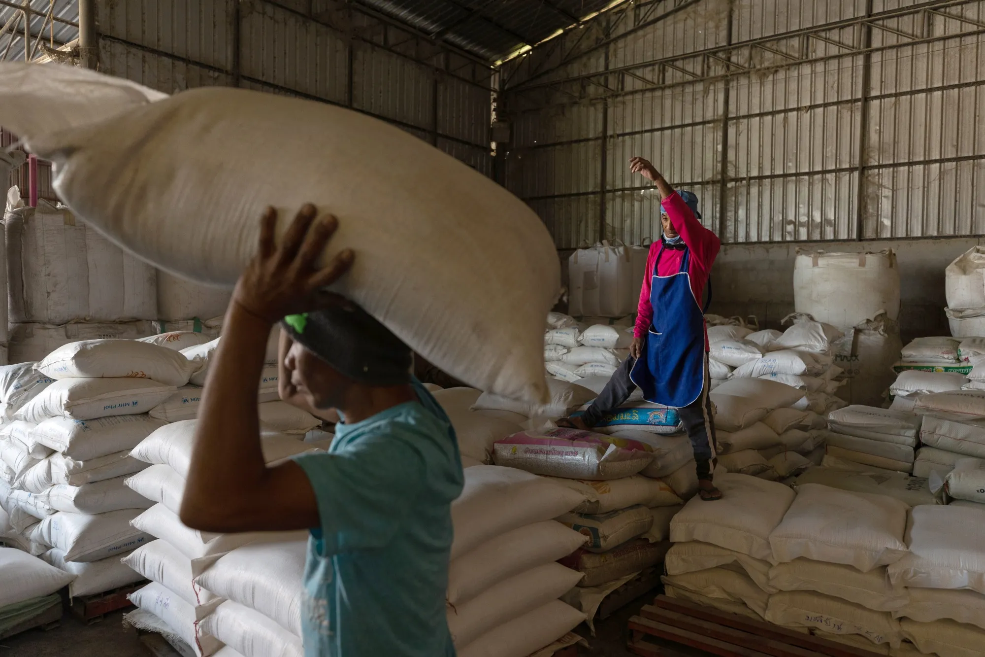 Thailand’s rice exporters association expects the nation’s exports to drop this year as&nbsp;demand eases, most notably from Indonesia following its election.&nbsp;