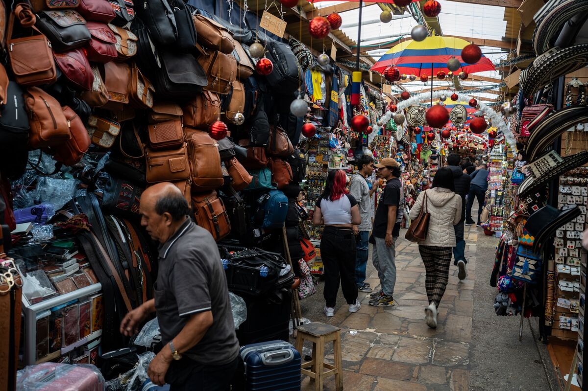 Colombia Inflation Overshoots Target for Fifth Straight Year