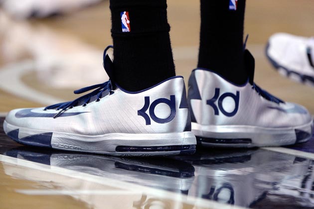 A detailed view of the Nike KD basketball shoes worn by Kevin